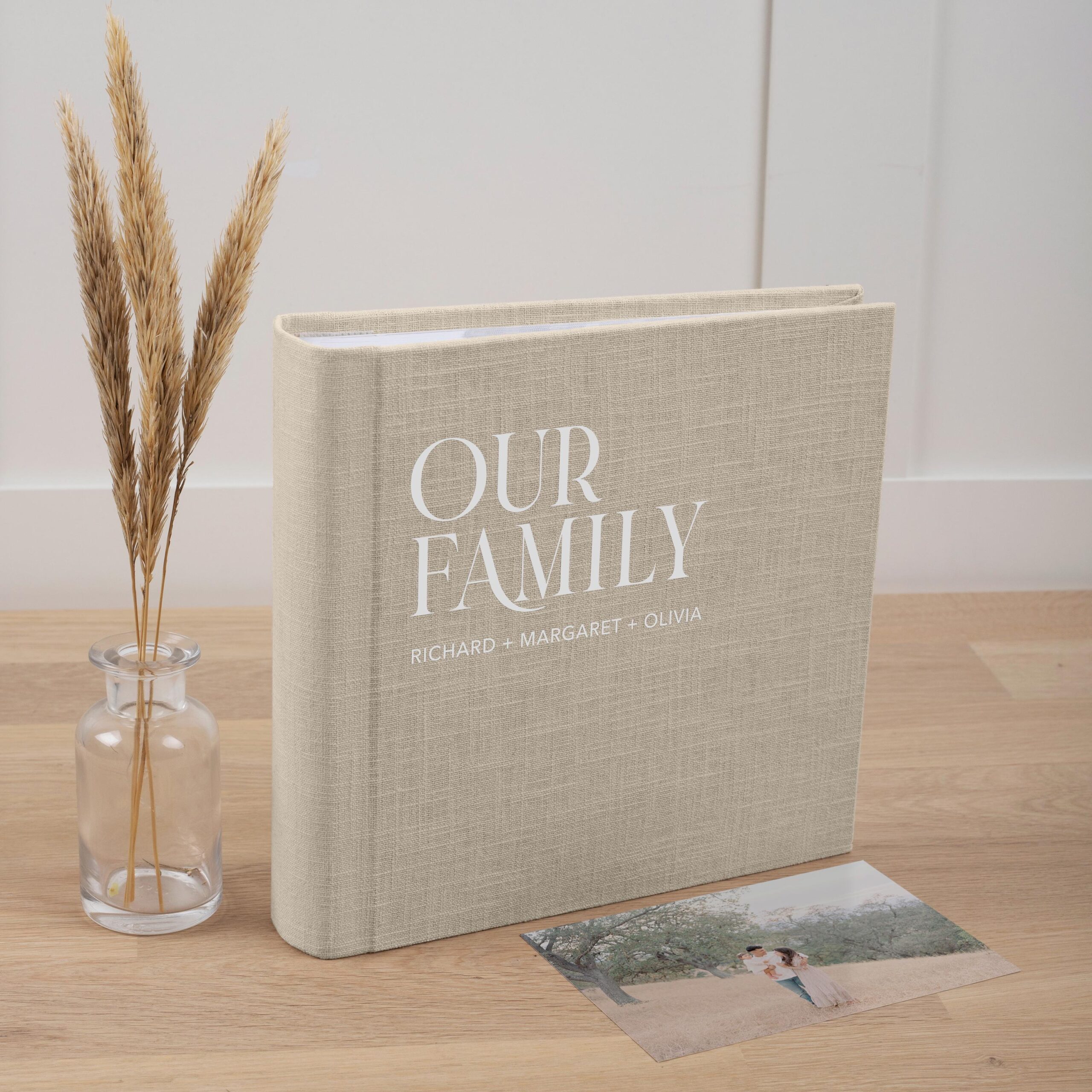 Photo Album with Sleeves for 200 4x6 Photos | Family Slip In Photo Album - Image 2